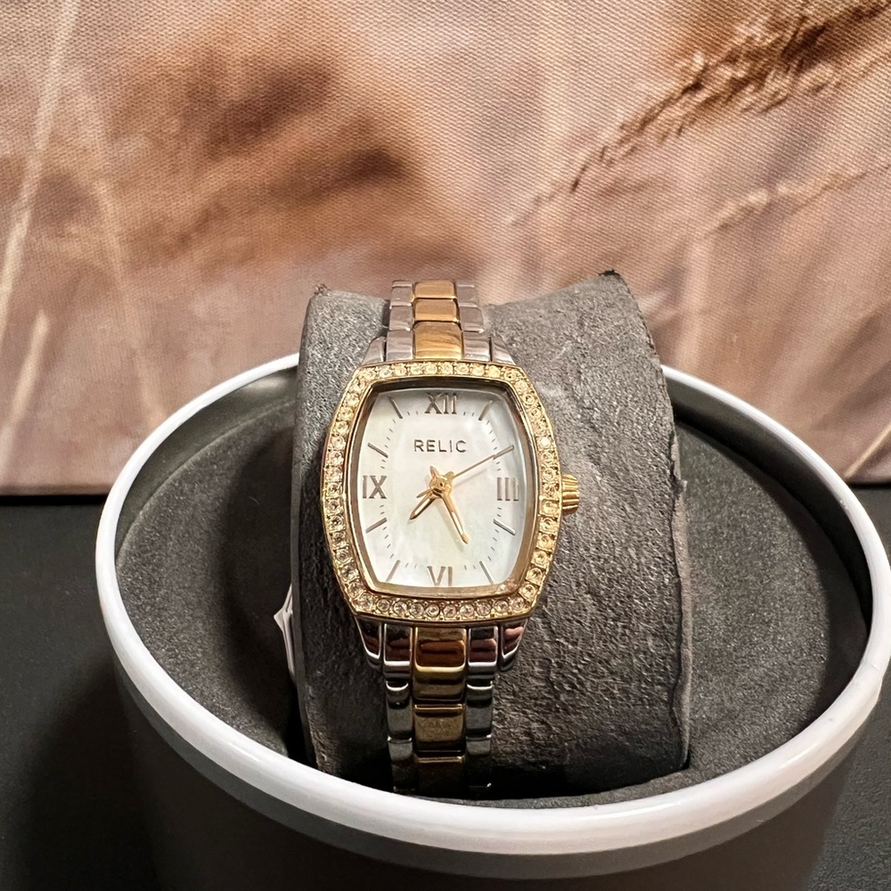 Women’s Silver/Gold Watch | Relic | Brand New